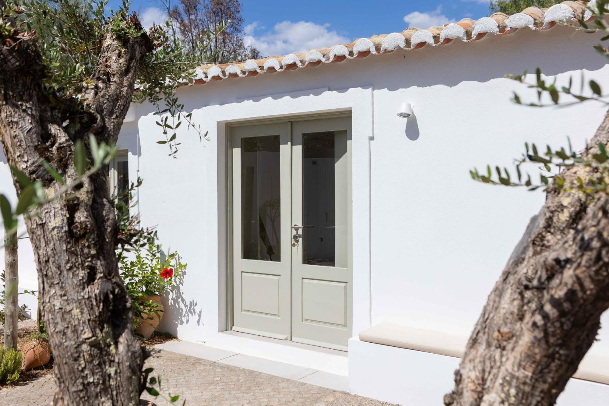 Amago Guesthouse Santa Bárbara de Nexe Exteriör bild